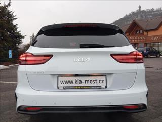 Kia Ceed SW 1.5 T-GDi 7DCT TOP+BUSINESS kombi - Foto 8