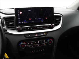Kia Ceed 1,5 T-GDI 117kW DCT TOP DPH CZ kombi - Foto 20