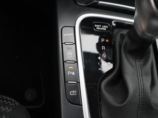 Kia Ceed 1,5 T-GDI 117kW DCT TOP DPH CZ kombi - Foto 24