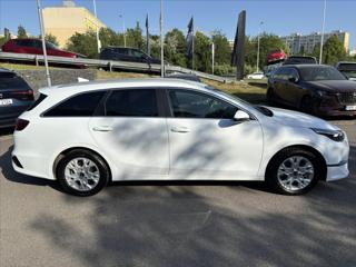 Kia Ceed 1,5 TGDi AT TOP ZÁRUKA ADAPTIV kombi - Foto 6