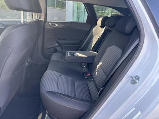 Kia Ceed 1,5 TGDi AT TOP ZÁRUKA ADAPTIV kombi - Foto 12