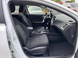 Kia Ceed 1,5 TGDi AT TOP ZÁRUKA CARPLAY kombi - Foto 15