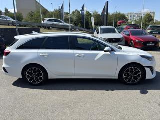 Kia Ceed 1,5 AT GT Line ZÁRUKA TÁŽNÉ kombi - Foto 6