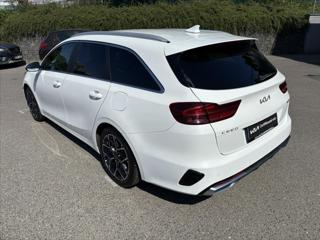 Kia Ceed 1,5 AT GT Line ZÁRUKA TÁŽNÉ kombi - Foto 3