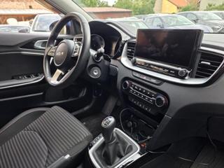 Kia Ceed 1.5-1.MAJ-NAVI-V ZÁRUCE-KAMERA kombi - Foto 3