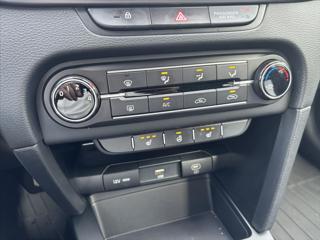 Kia Ceed 1,0 TGDi SPIN ZÁRUKA CARPLAY kombi - Foto 25