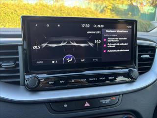 Kia Ceed 1,5 TGDi TOP ZÁRUKA NAVI KAMERA kombi - Foto 25
