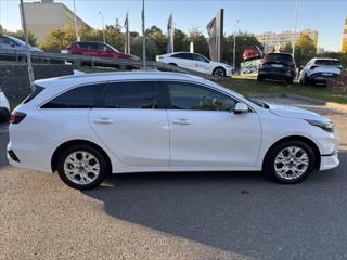 Kia Ceed 1,5 TGDi TOP ZÁRUKA NAVI KAMERA kombi - Foto 6