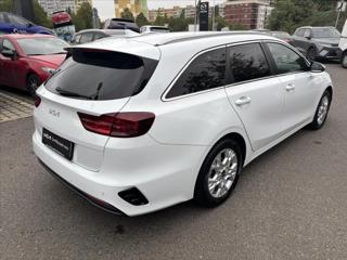 Kia Ceed 1,5 TGDi TOP ZÁRUKA CARPLAY kombi - Foto 5