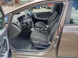 Kia Ceed SW 1.6 CRDi Comfort Plus kombi - Foto 13