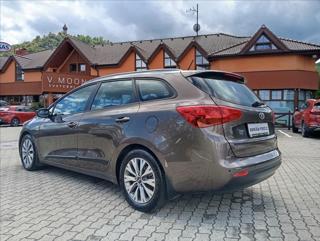Kia Ceed SW 1.6 CRDi Comfort Plus kombi - Foto 6