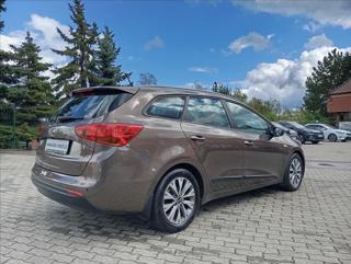 Kia Ceed SW 1.6 CRDi Comfort Plus kombi - Foto 9