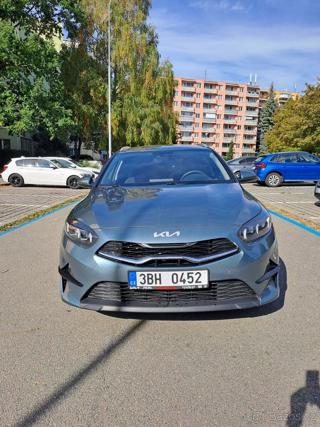 Kia Ceed SW 1,5   verze TOP, motor (118 kW) kombi