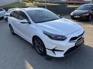 Kia Ceed 1,5 TGDi AT TOP ZÁRUKA TAŽNÉ kombi - Foto 7