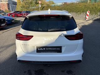 Kia Ceed 1,5 TGDi AT TOP ZÁRUKA TAŽNÉ kombi - Foto 4