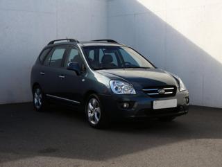 Kia Carens 2.0 CRDi, 1.maj, ČR MPV