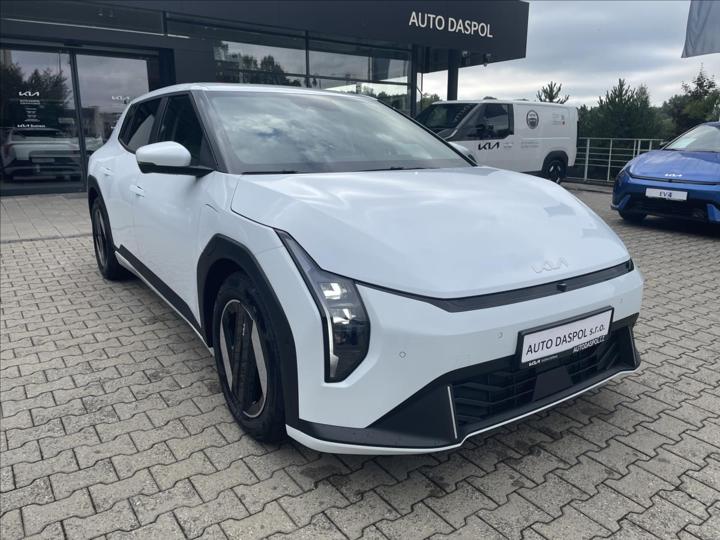 Vůz s VIN U5YD35126TL006364