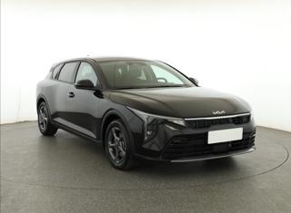 Kia K4 1.6 T-GDI 110kW hatchback