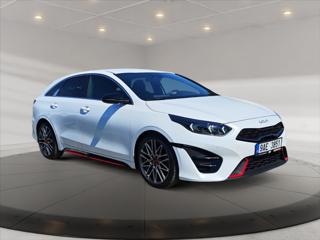 Kia ProCeed 1,6 T-GDI 150kW GT DCT hatchback