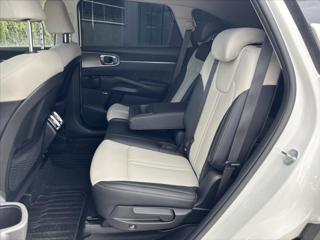 Kia Sorento 2,2 D 4x4 AT TOP ZÁRUKA 7MÍST SUV - Foto 12