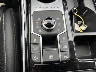 Kia Sorento 2,2 D 4x4 AT TOP ZÁRUKA 7MÍST SUV - Foto 33