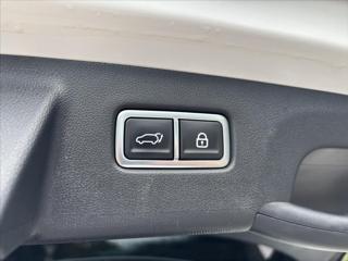 Kia Sorento 2,2 D 4x4 AT TOP ZÁRUKA 7MÍST SUV - Foto 17