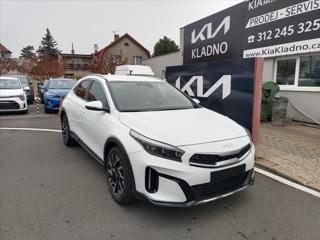 Kia XCeed 1,5 T-GDI TOP MY25+BÍLÁ PERLEŤ+ ZIMNÍ PNEU* hatchback