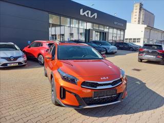 Kia XCeed 1,5 XCeed CD  T-GDi GPF EXCLUSIVE hatchback