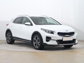Kia XCeed 1.6 CRDi MHEV 100kW hatchback