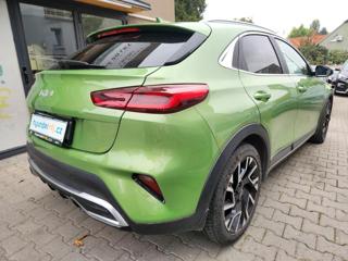 Kia XCeed 1.5-V ZÁRUCE-NAVI-TEMPOMAT SUV - Foto 8