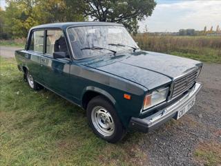 Lada 2107 1,7 nová STK,tažné,garážované sedan