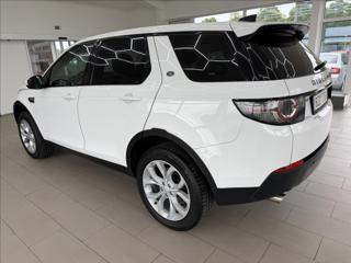 Land Rover Discovery Sport 2,0 TD4 AWD, tažné, kamera, ČR SUV - Foto 3