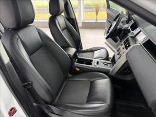 Land Rover Discovery Sport 2,0 TD4 AWD, tažné, kamera, ČR SUV - Foto 9