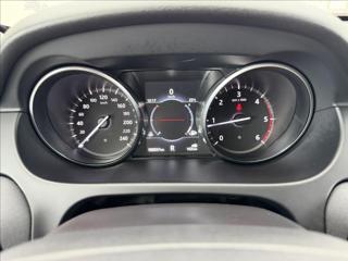 Land Rover Discovery Sport 2,0 TD4 AWD, tažné, kamera, ČR SUV - Foto 26