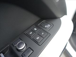 Land Rover Defender 2,0 D240 110 SE,el.tažné,DPH SUV - Foto 15