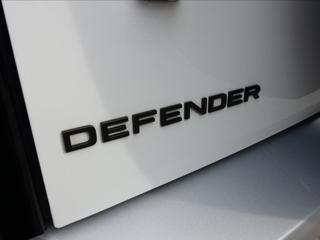 Land Rover Defender 2,0 D240 110 SE,el.tažné,DPH SUV - Foto 37