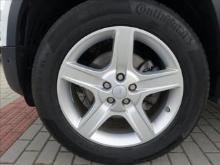 Land Rover Defender 2,0 D240 110 SE,el.tažné,DPH SUV - Foto 10