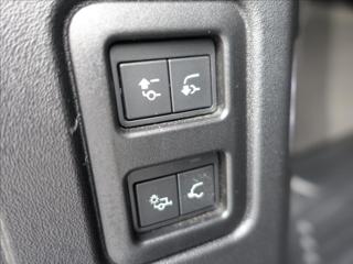 Land Rover Defender 2,0 D240 110 SE,el.tažné,DPH SUV - Foto 36