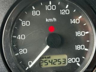 Land Rover Defender 2002, nafta SUV - Foto 19
