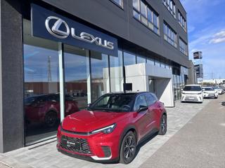 Lexus LBX 1.5   Emotion Tech SUV