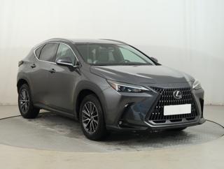 Lexus NX 200t NX 450h+ 227kW SUV