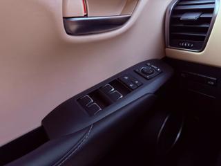 Lexus NX 300 H, ČR SUV - Foto 14