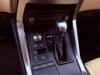 Lexus NX 300 H, ČR SUV - Foto 22