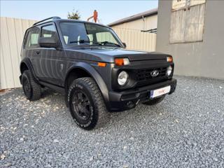 Lada Niva 1,7 i,4x4,BRONTO,1.maj,původČR terénní