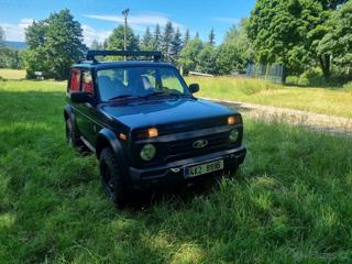 Lada Niva 4×4 Bronto zvýšená terénní
