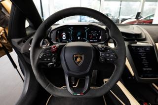 Lamborghini Revuelto 6498 ccm, 747 kW, hybridní - benzin kupé - Foto 5