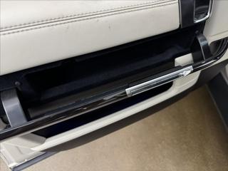 Land Rover Range Rover 4,4 V8 250kW DPH MASÁŽ PANO TZ SUV - Foto 38