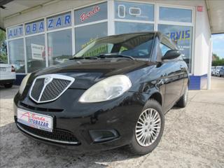 Lancia Y 1,2 i hatchback