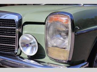 Mercedes-Benz 115 W115 230.4 manuál sedan - Foto 4
