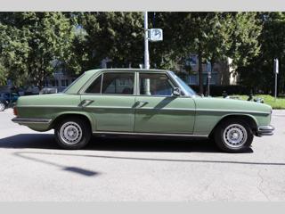 Mercedes-Benz 115 W115 230.4 manuál sedan - Foto 9